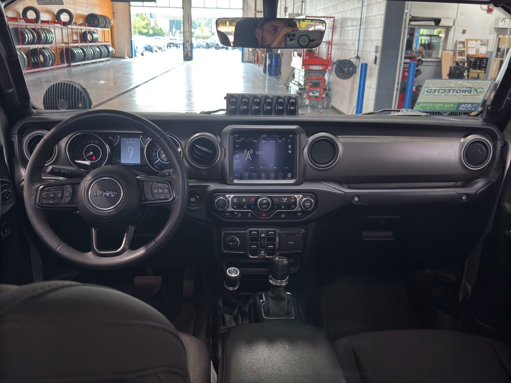 2023 Jeep Gladiator Sport S