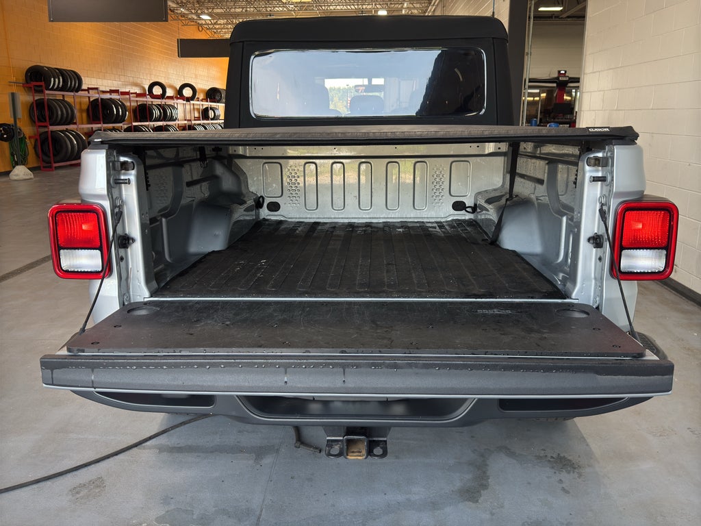 2023 Jeep Gladiator Sport S