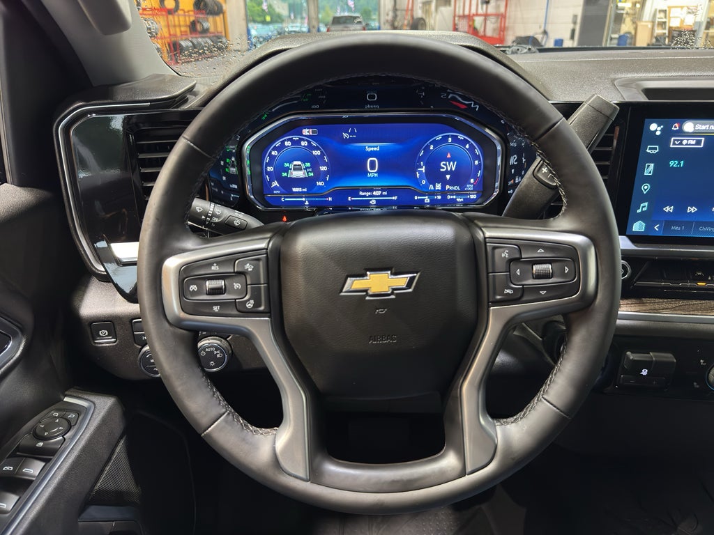 2025 Chevrolet Silverado 1500 LT (2FL)