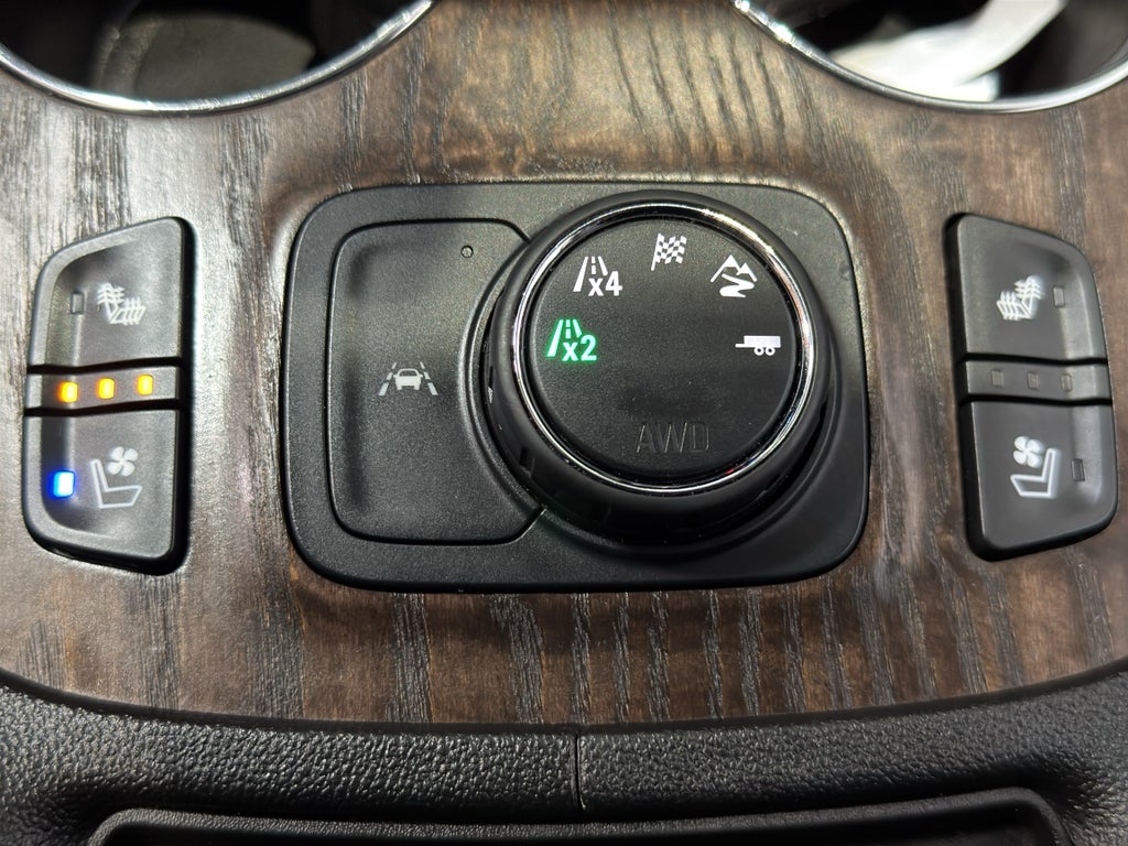 2020 GMC Acadia Denali