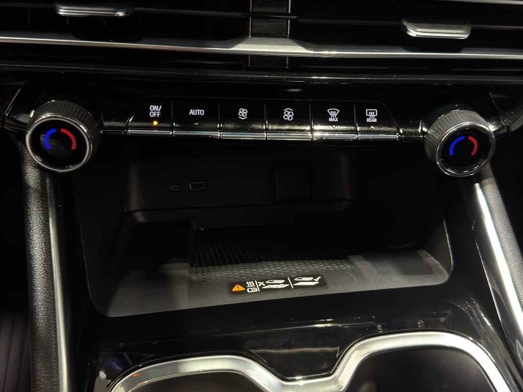 2025 Chevrolet Traverse Z71