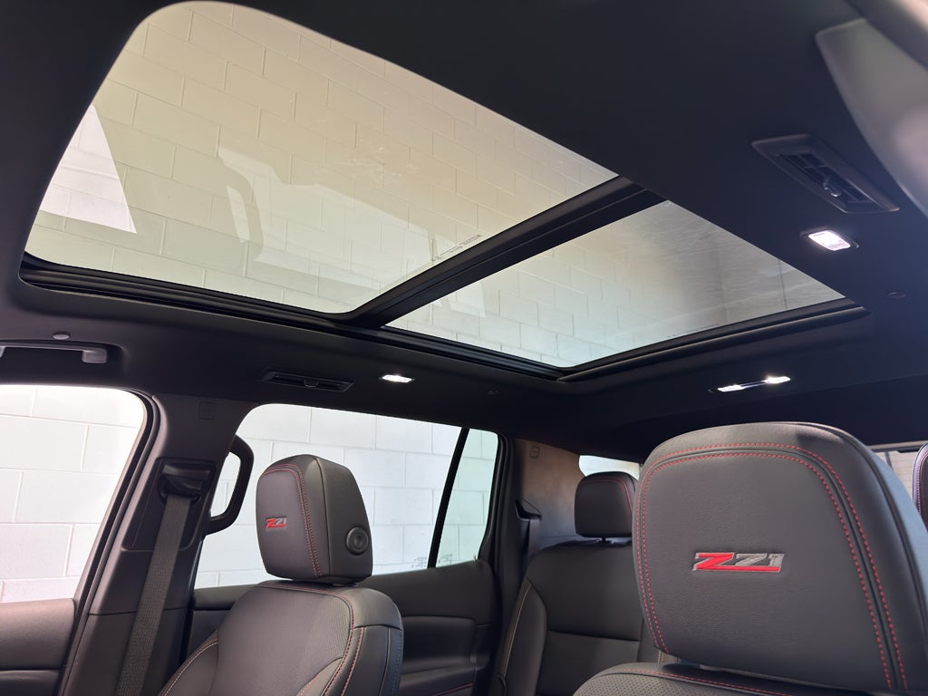 2025 Chevrolet Traverse Z71