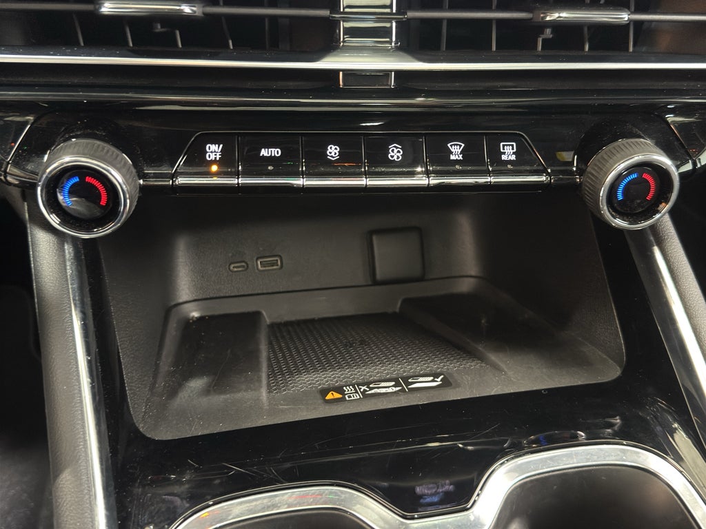 2025 Chevrolet Traverse RS