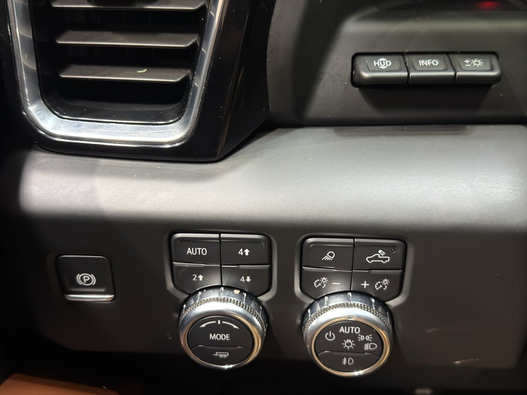2025 GMC Sierra 3500 HD Denali Ultimate