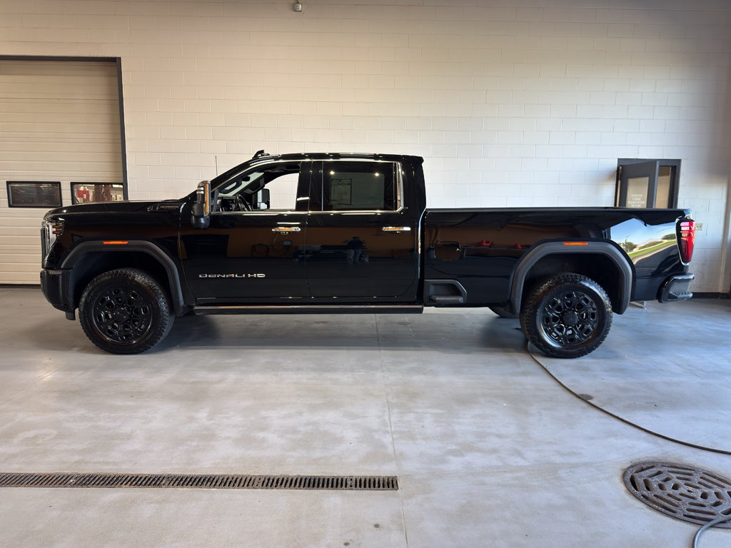 2025 GMC Sierra 3500 HD Denali Ultimate