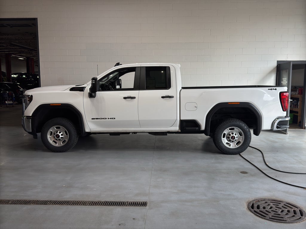 2025 GMC Sierra 2500 HD Pro