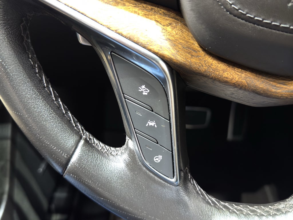 2022 Cadillac XT5 Sport