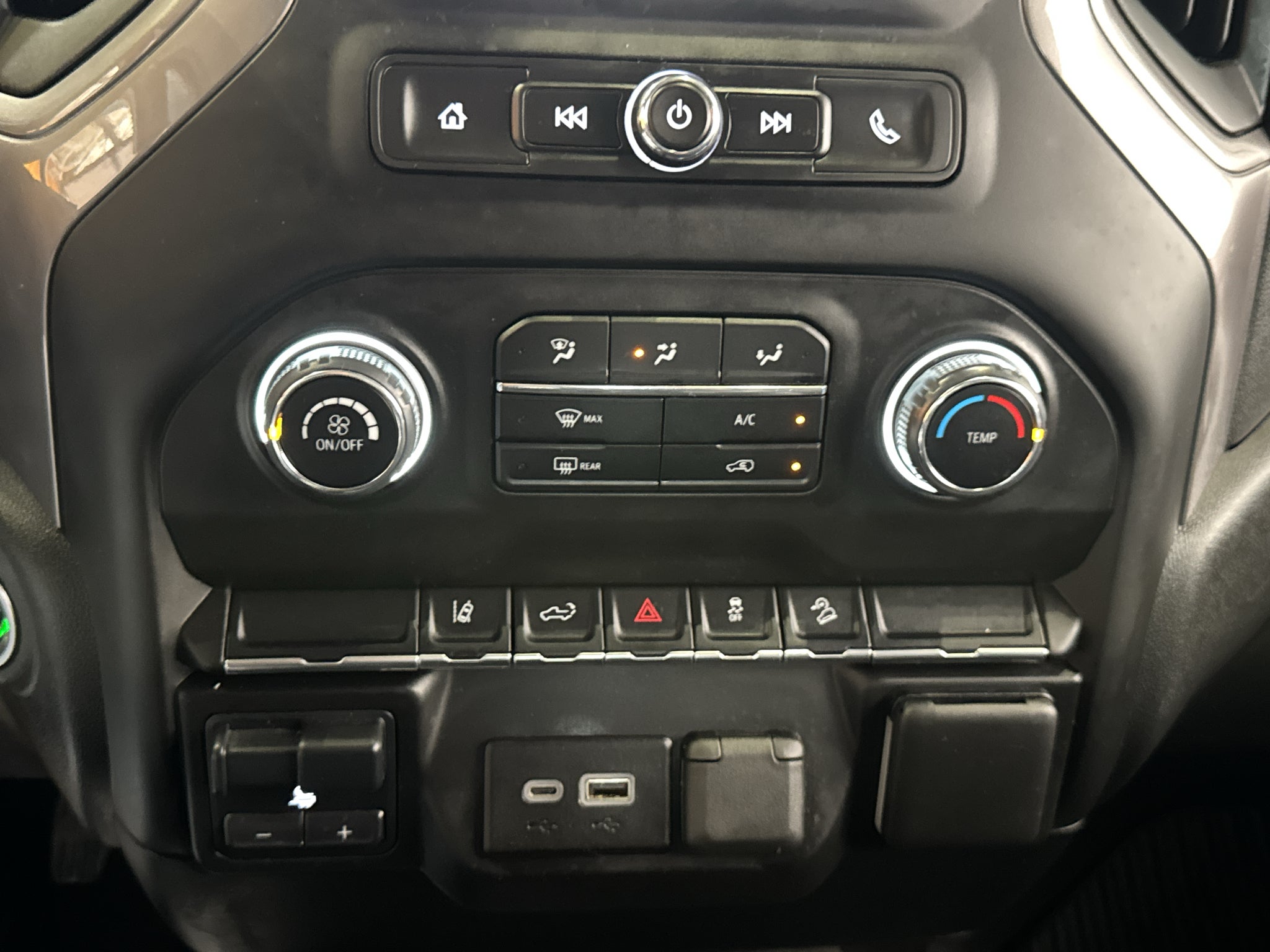 2024 Chevrolet Silverado 2500 HD Custom
