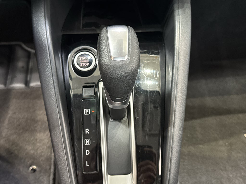 2024 Nissan Versa SR