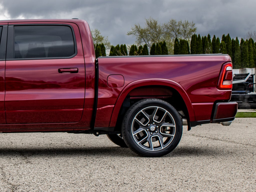 2021 RAM 1500 Laramie Crew Cab 4x4 5'7" Box