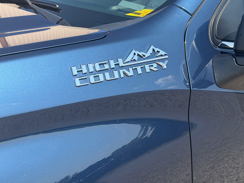 2022 Chevrolet Silverado 1500 High Country