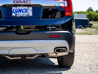 2023 GMC Acadia SLT