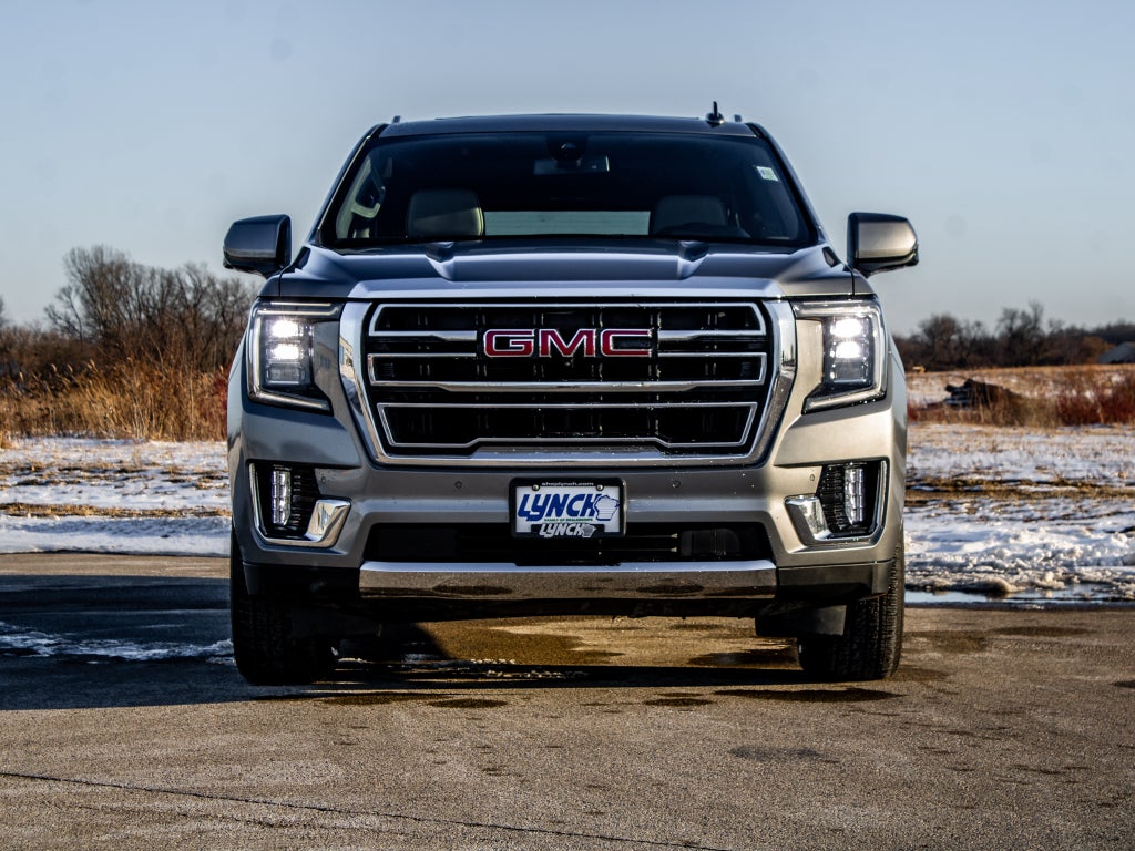 2022 GMC Yukon XL SLT
