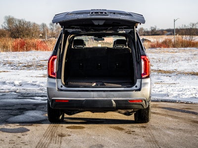 2022 GMC Yukon XL SLT