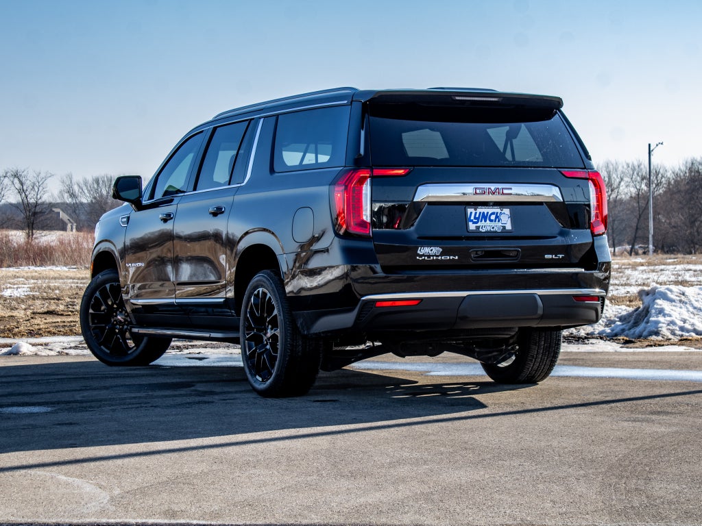2022 GMC Yukon XL SLT