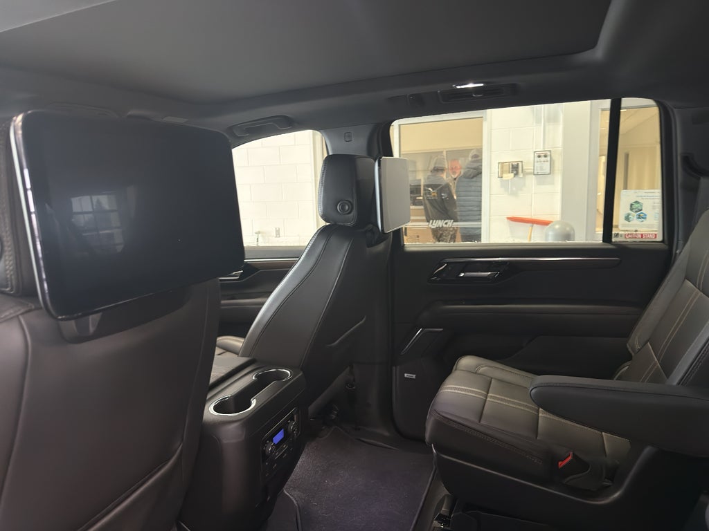 2025 Chevrolet Suburban High Country