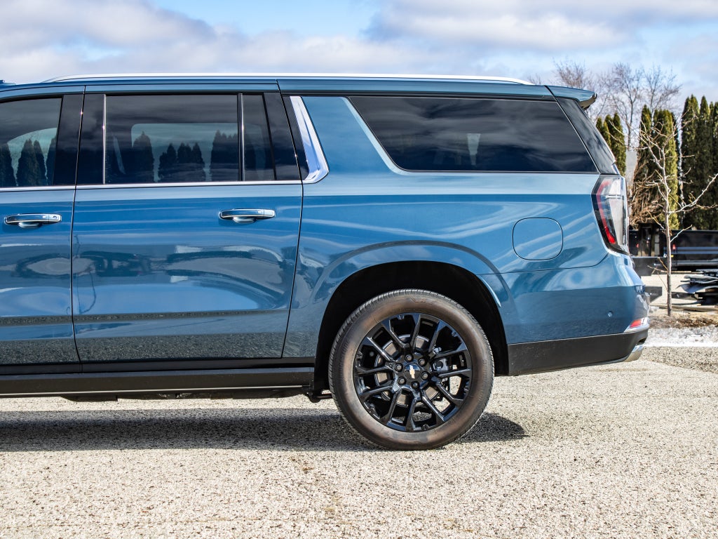 2025 Chevrolet Suburban High Country