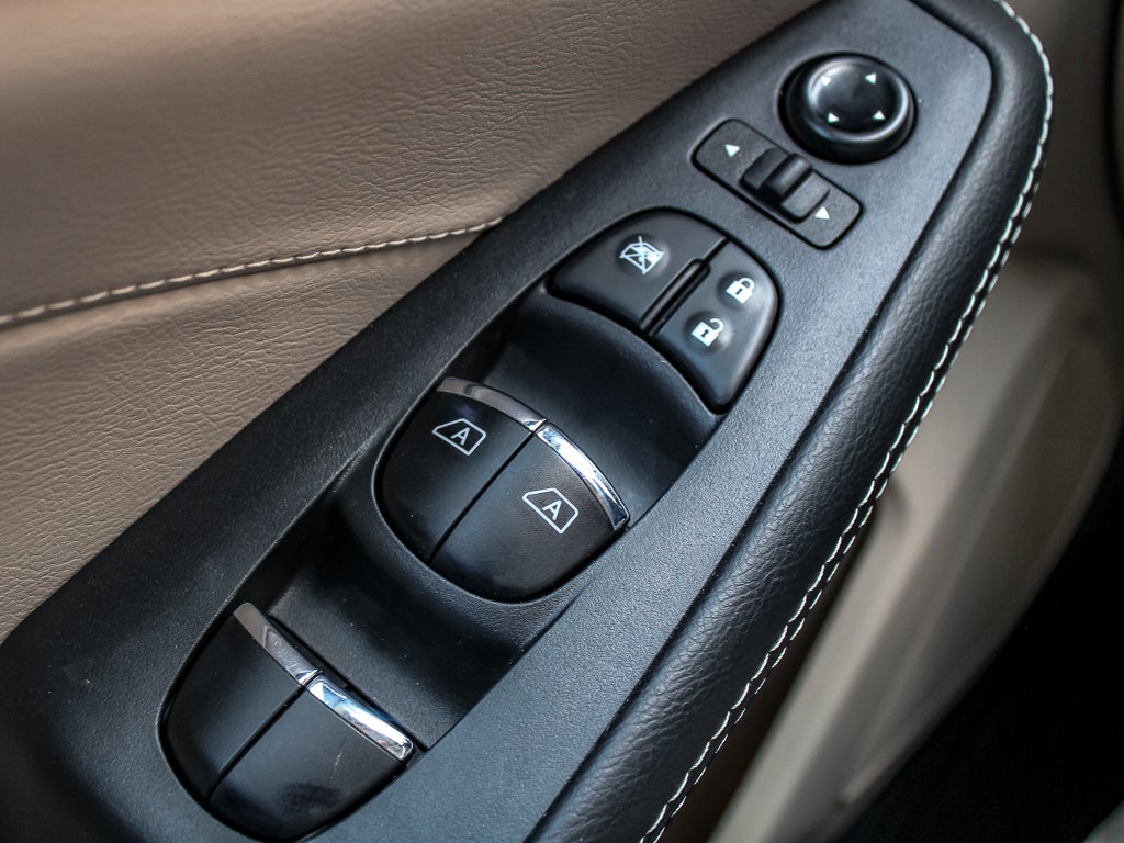 2023 Nissan Maxima Platinum