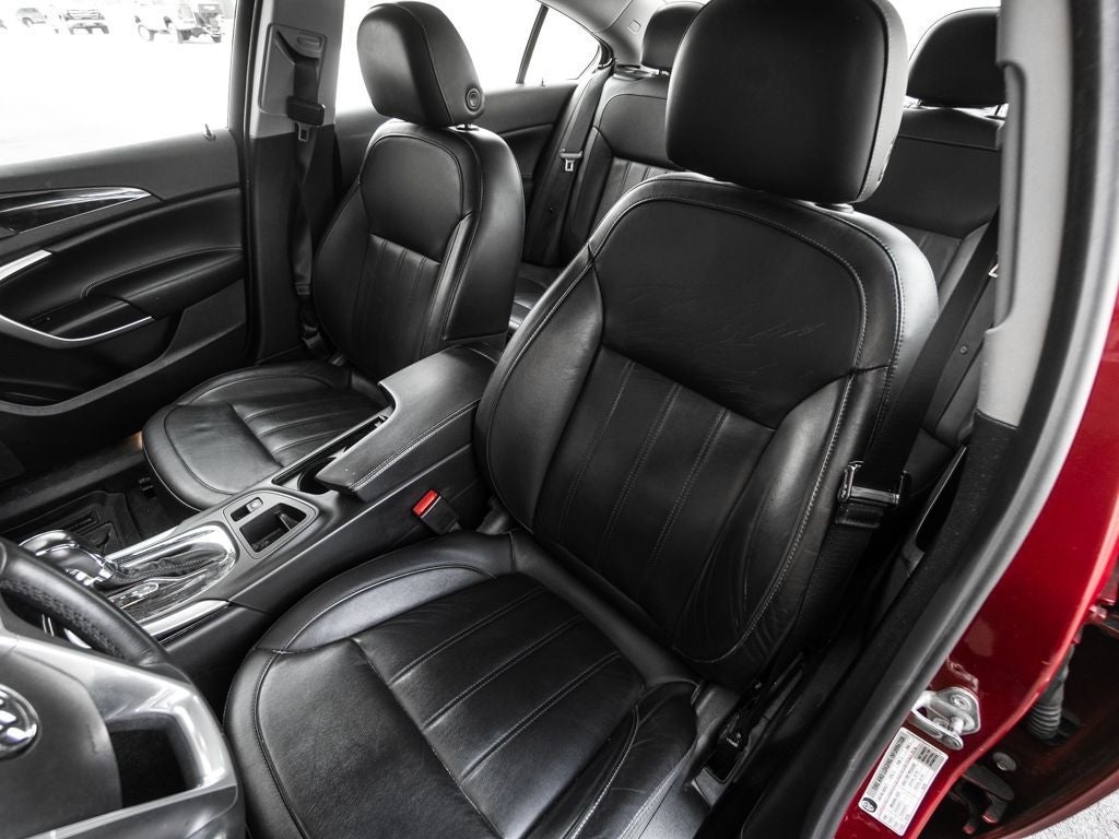 2013 Buick Regal Premium 1