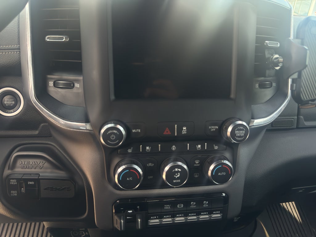 2022 RAM 3500 Laramie Crew Cab 4x4 8' Box