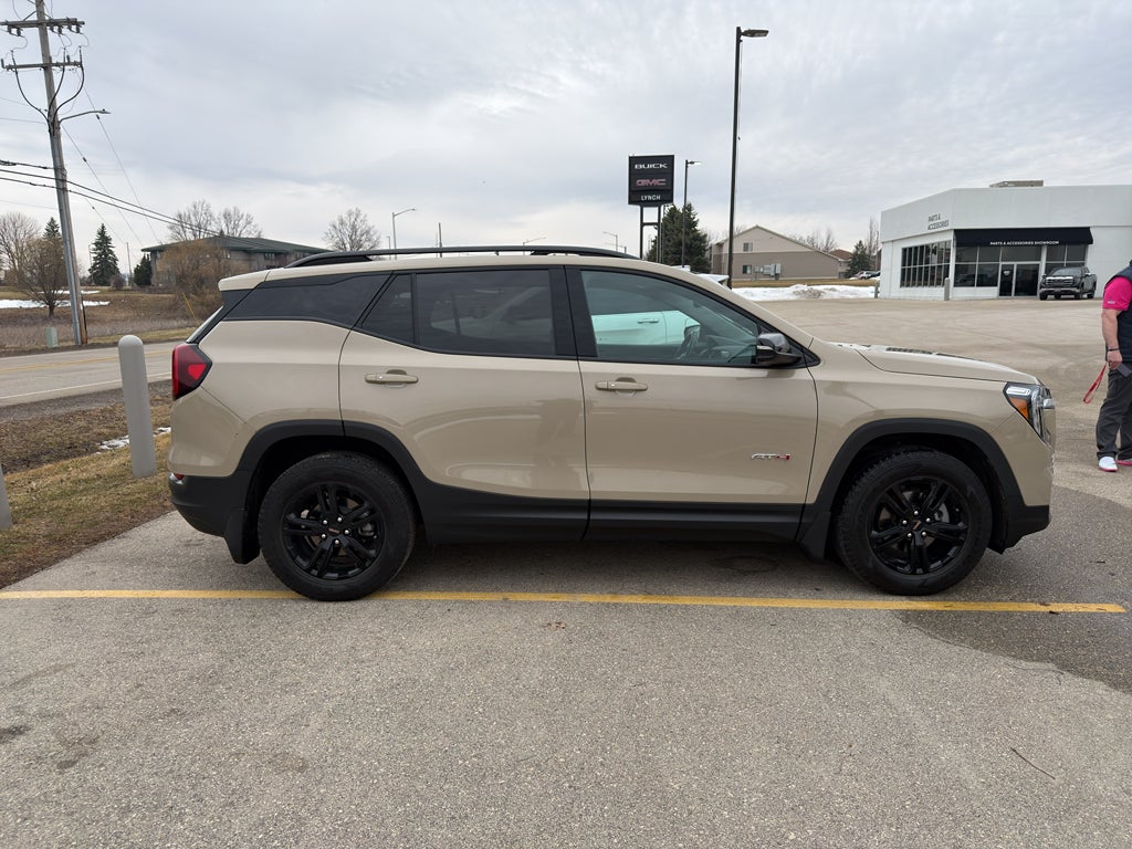 2022 GMC Terrain AT4