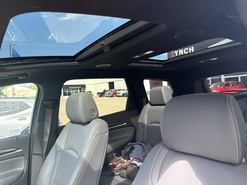2024 Buick Enclave Essence