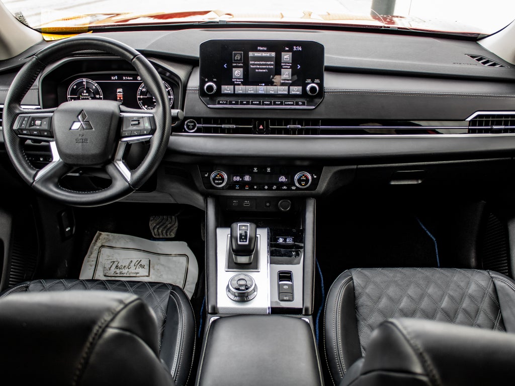 2024 Mitsubishi Outlander Plug-In Hybrid SEL