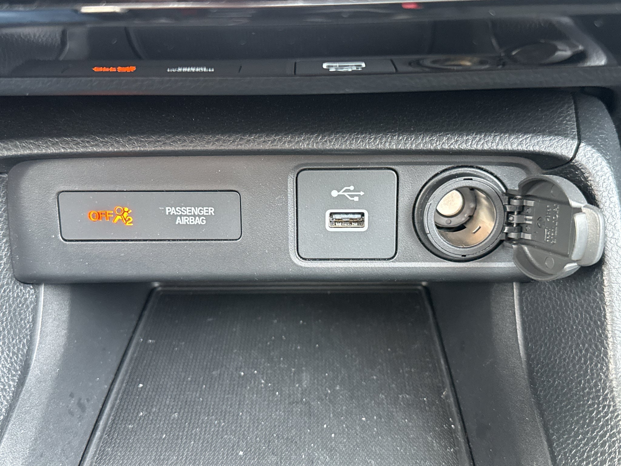 2024 Honda Civic Hatchback EX-L