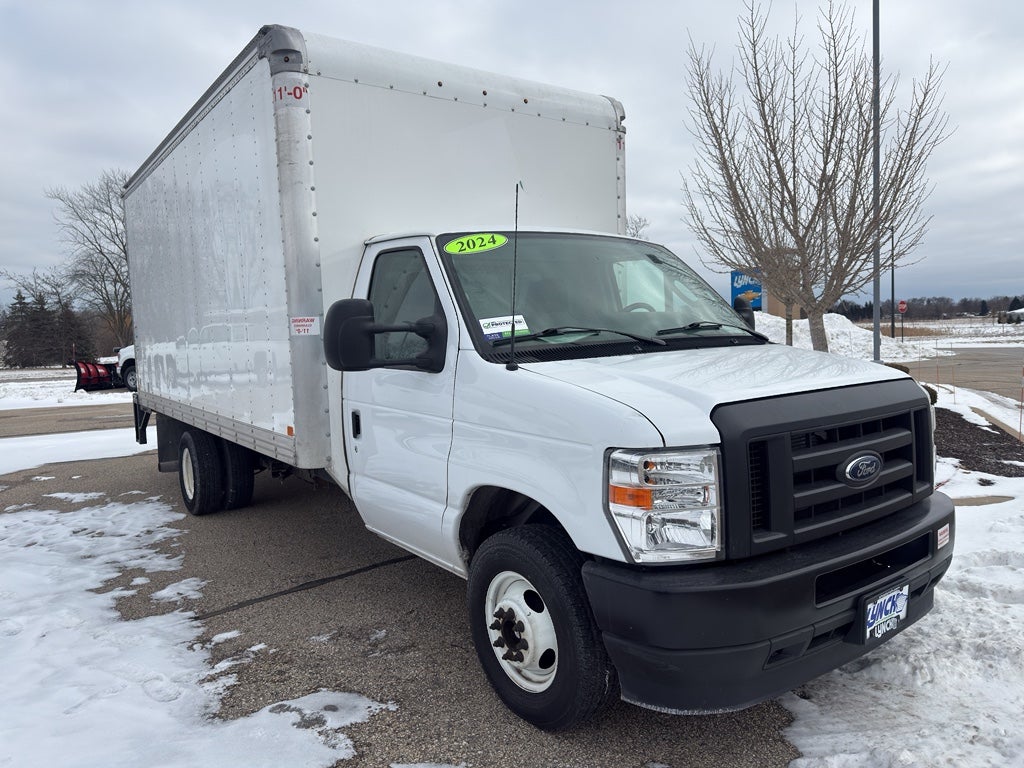 2024 Ford E-Series Cutaway BASE