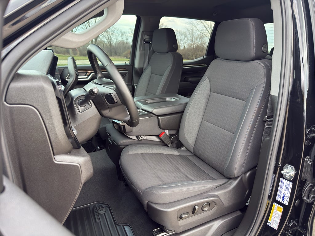 2025 Chevrolet Silverado 1500 LT (2FL)