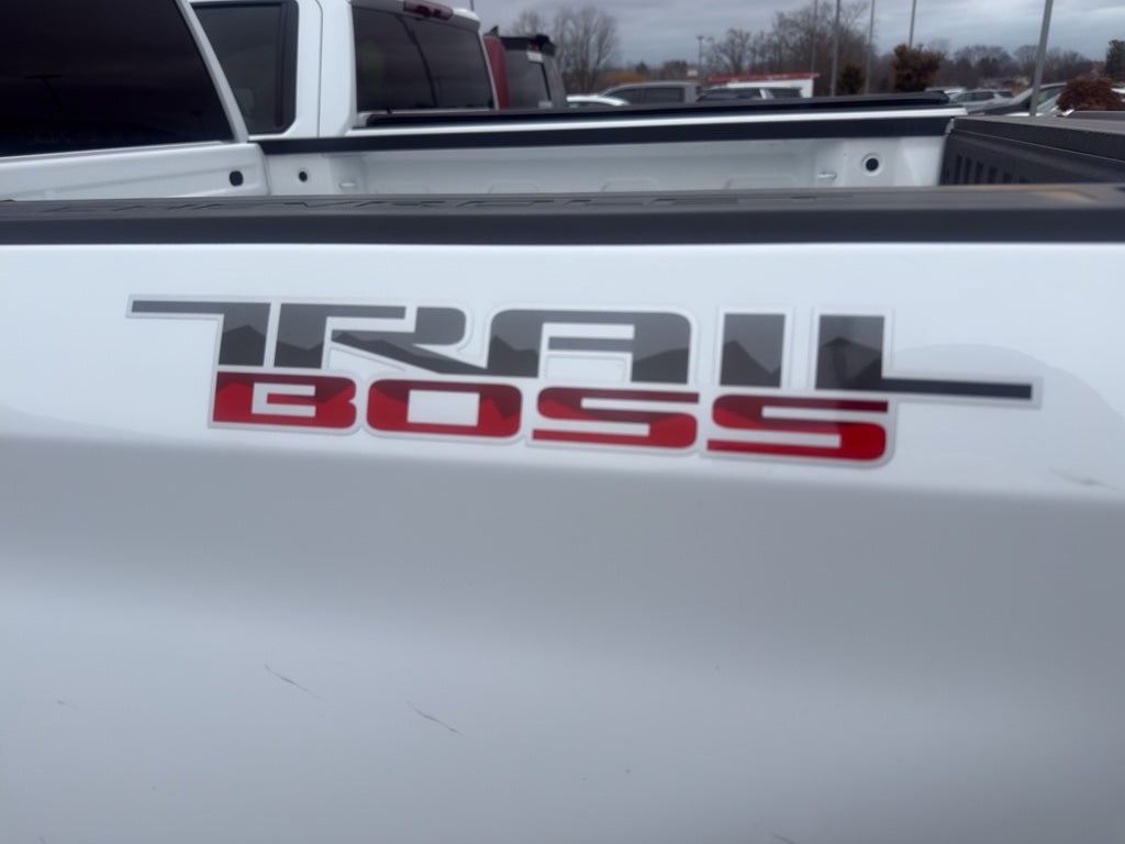 2021 Chevrolet Silverado 1500 Custom Trail Boss