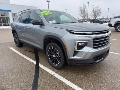 2024 Chevrolet Traverse LT