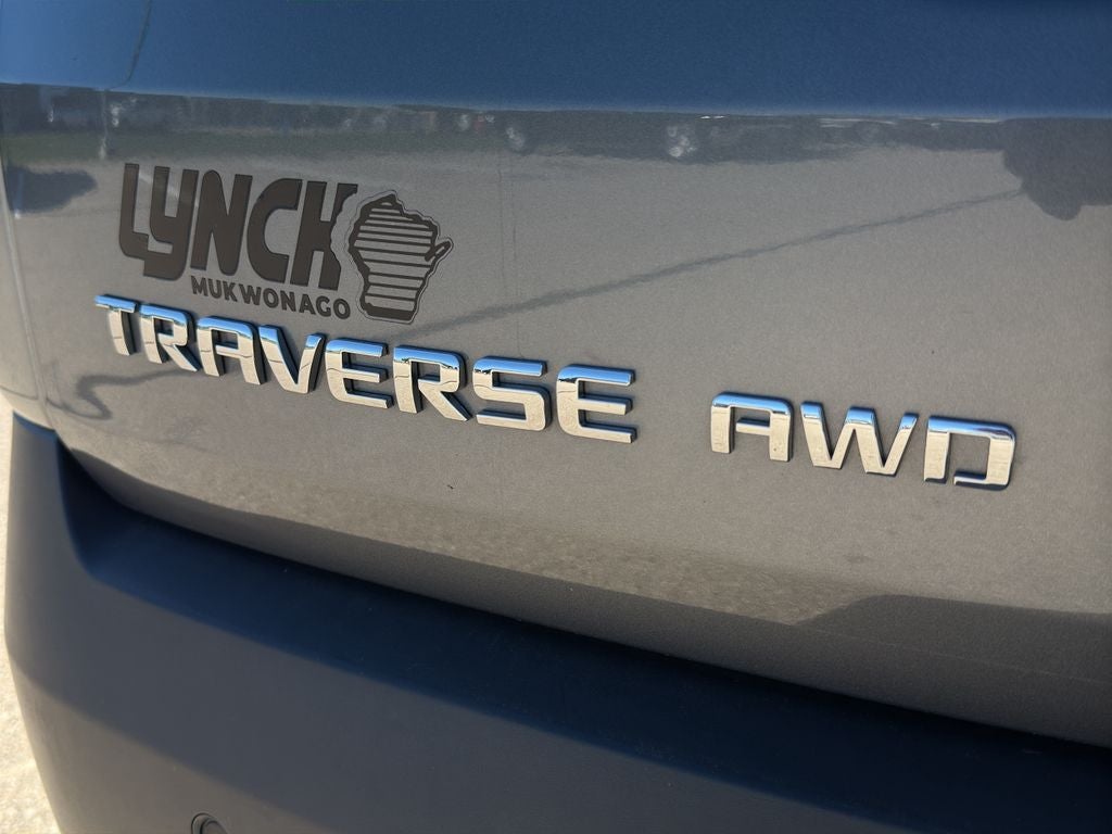 2021 Chevrolet Traverse LT Leather