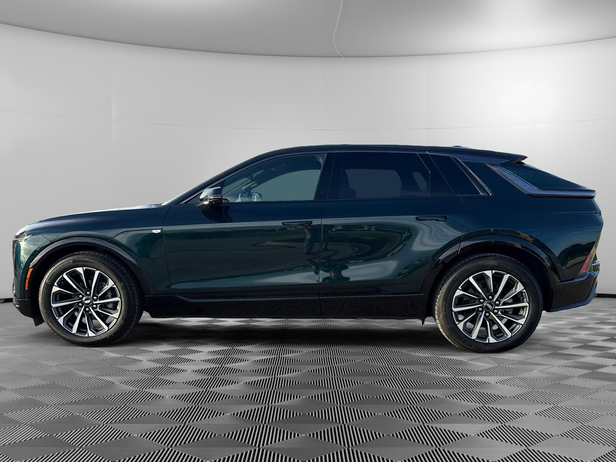 2024 Cadillac LYRIQ Sport 1