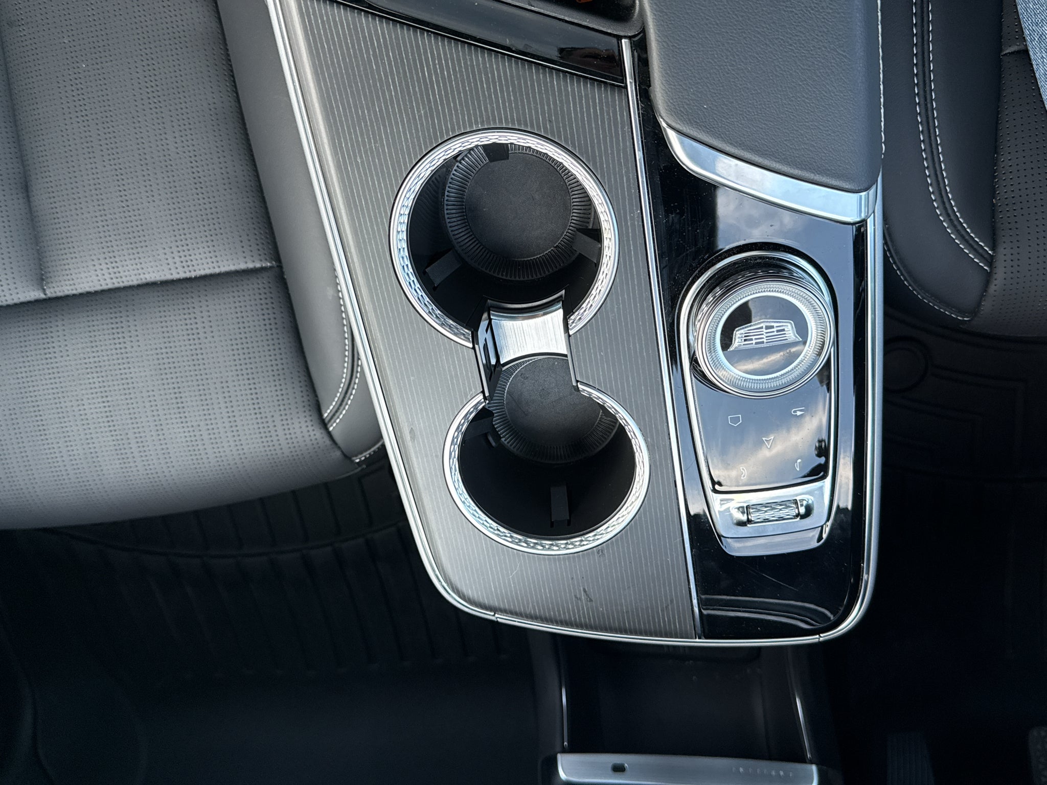 2024 Cadillac LYRIQ Sport 1