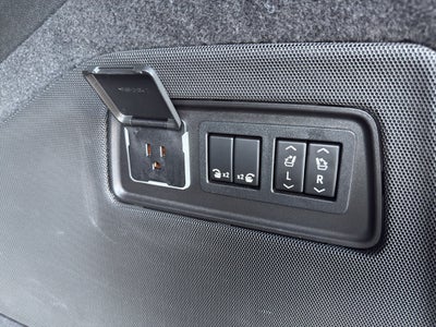 2022 Cadillac Escalade ESV Sport