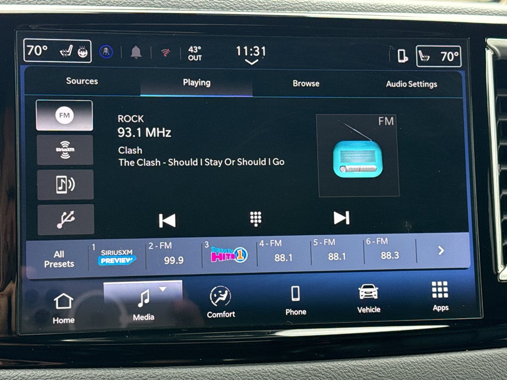 2025 Chrysler PACIFICA SELECT