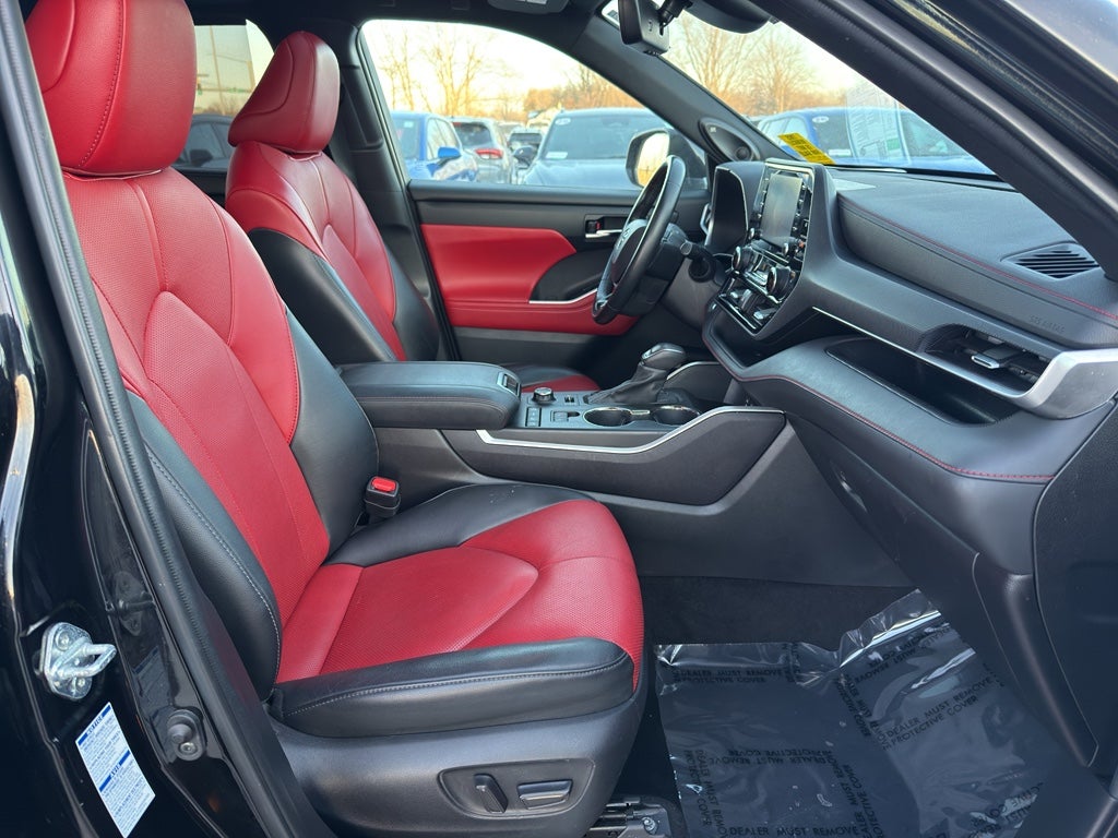 2022 Toyota Highlander XSE