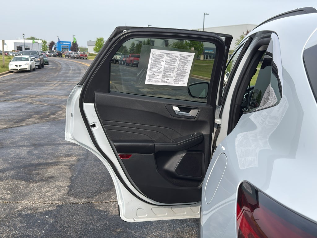 2025 Ford Escape Platinum