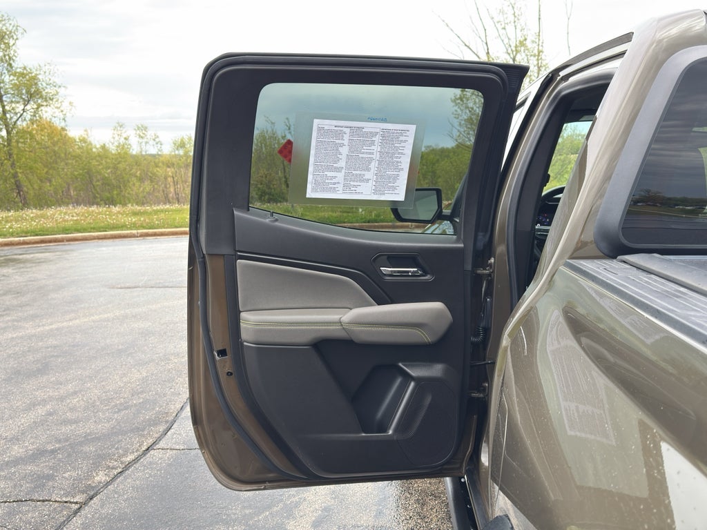 2025 Chevrolet Colorado ZR2