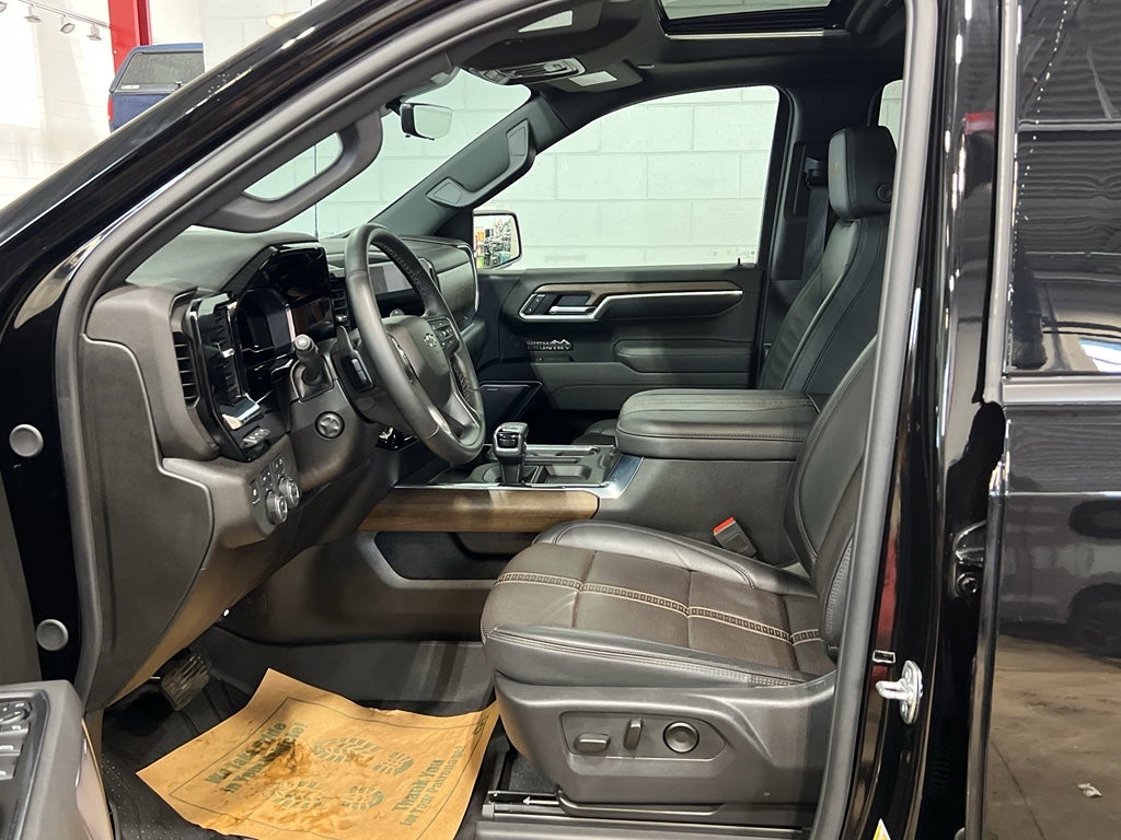 2025 Chevrolet Silverado 1500 High Country