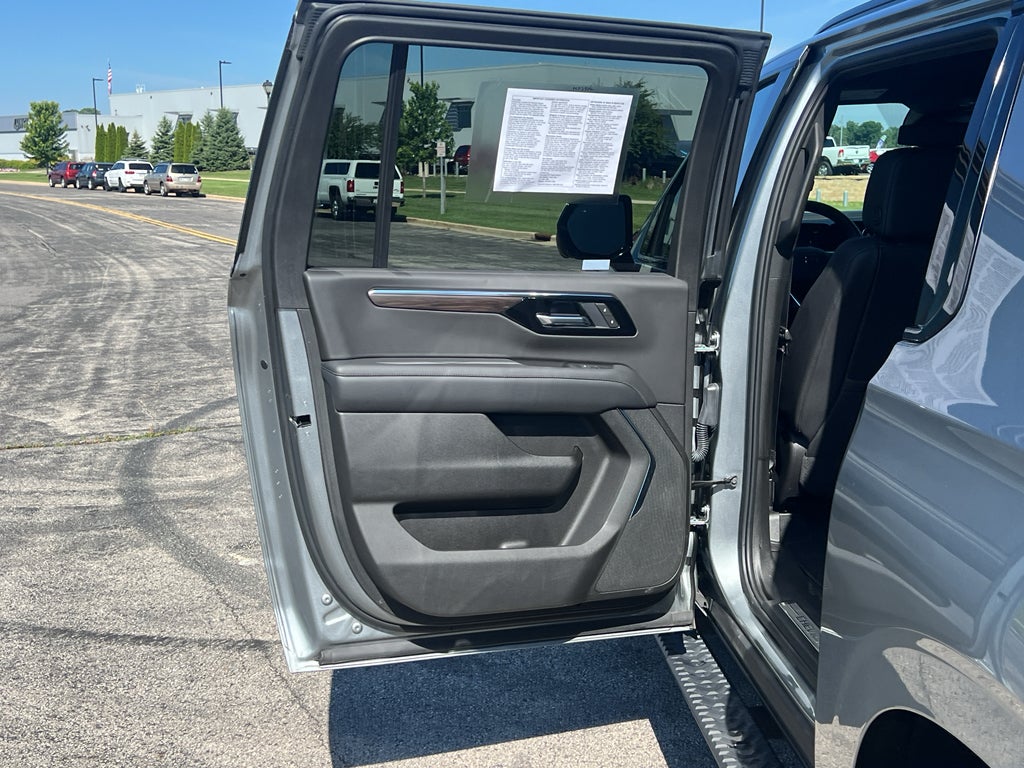 2025 Chevrolet Suburban Z71