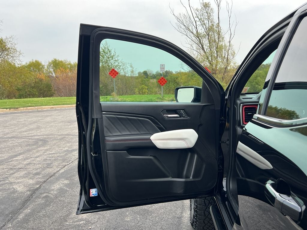 2023 GMC Canyon AT4X