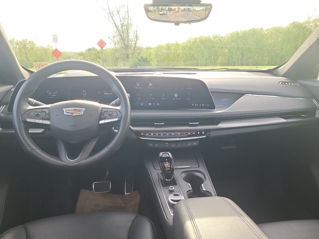 2024 Cadillac XT4 Sport