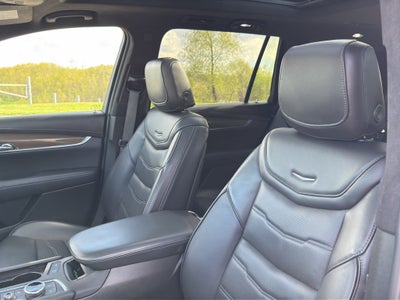 2022 Cadillac XT6 Premium Luxury