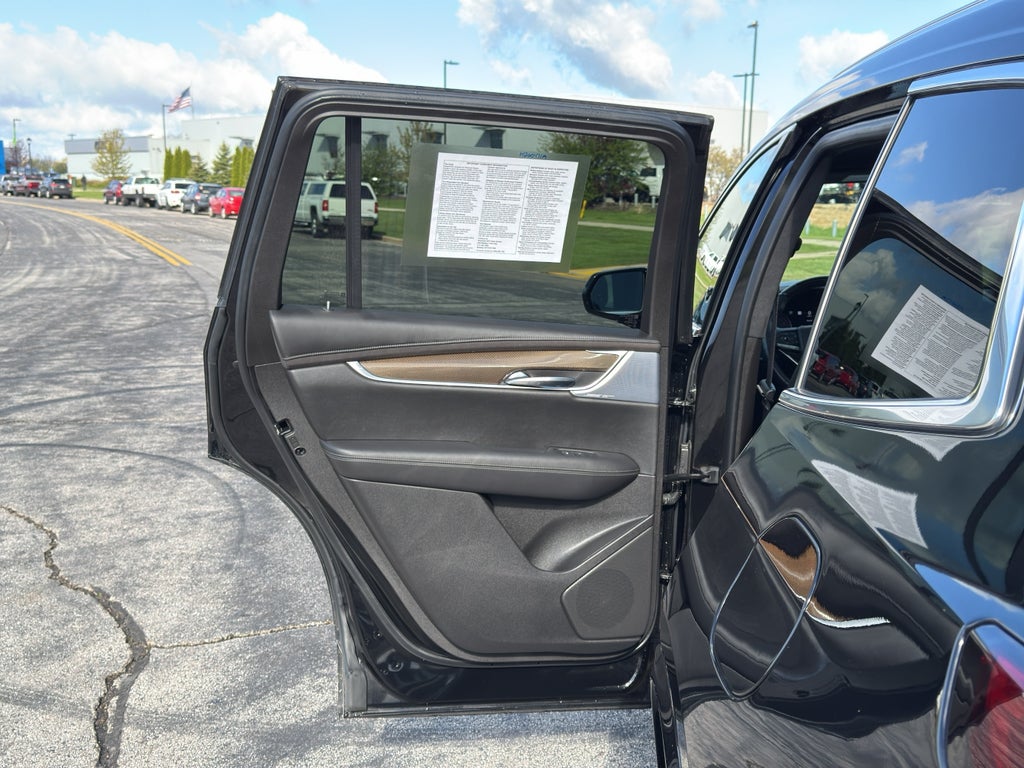 2022 Cadillac XT6 Premium Luxury