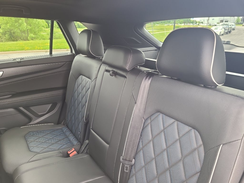 2024 Volkswagen Atlas Cross Sport Execline