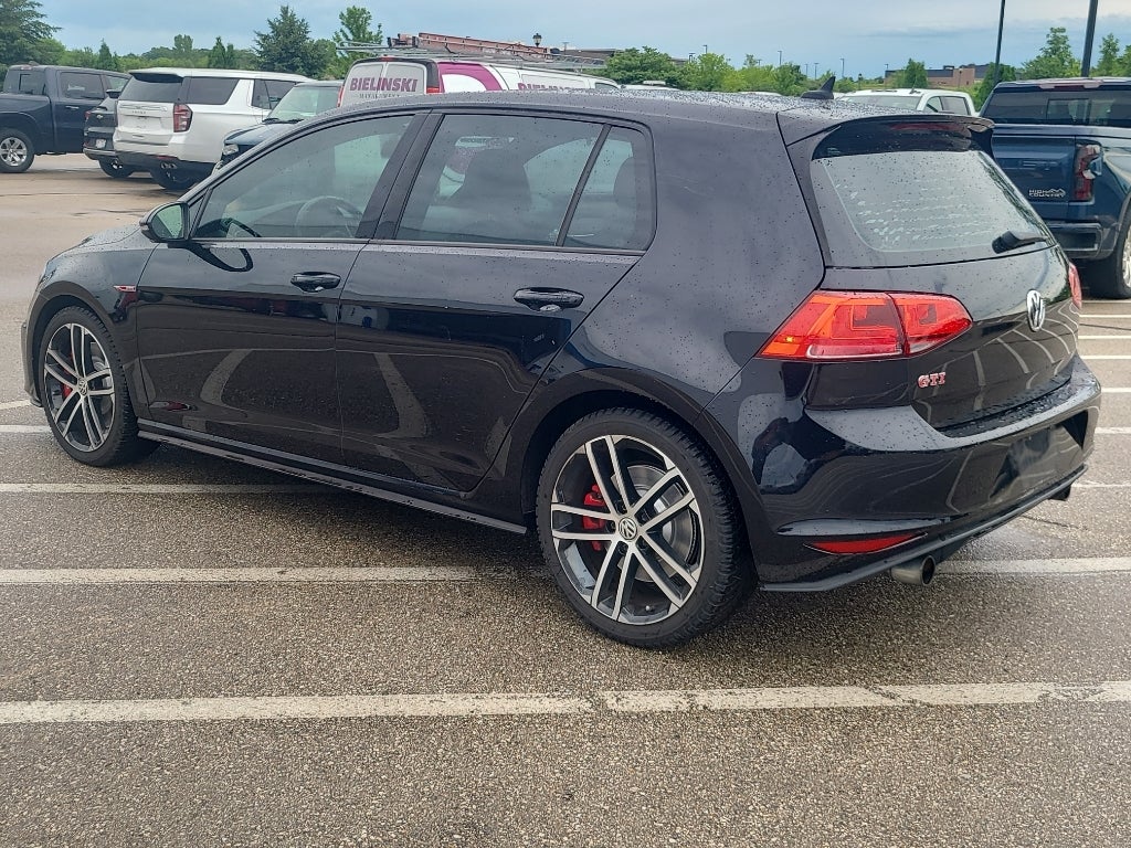 2017 Volkswagen Golf GTI S