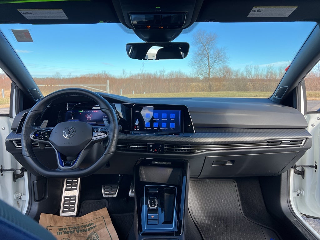 2023 Volkswagen Golf R BASE