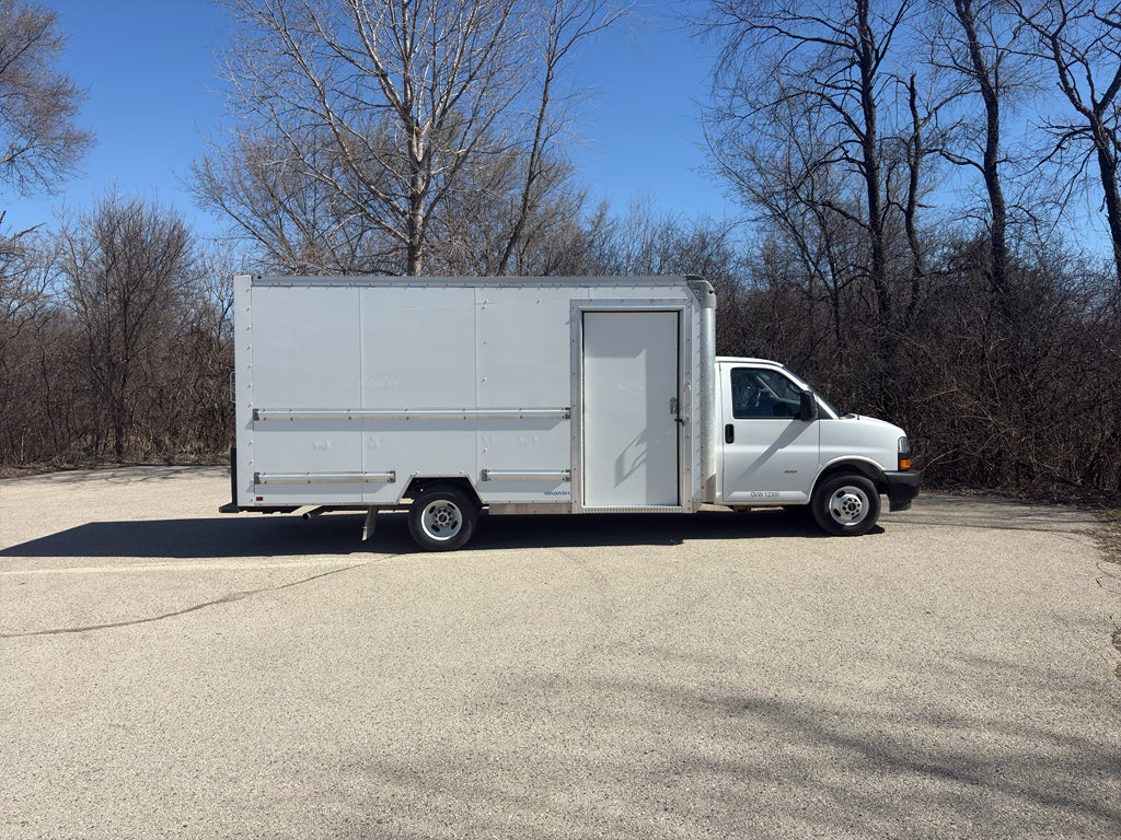 2022 GMC Savana 3500 Base 177 in. WB